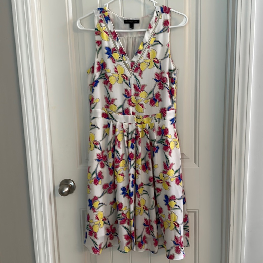Banana Republic floral dress with pockets